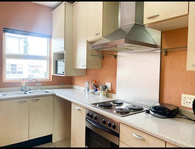 2 BEDROOM PROPERTY TO RENT IN LONEHILL